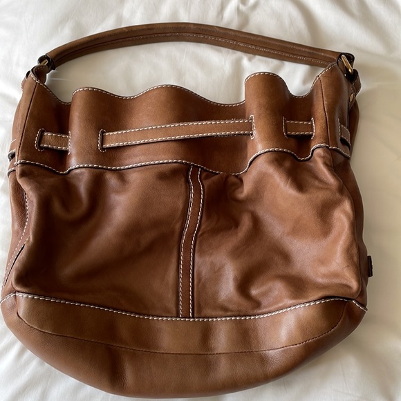 Burberry bucket bag EUC - Picture 2 of 15